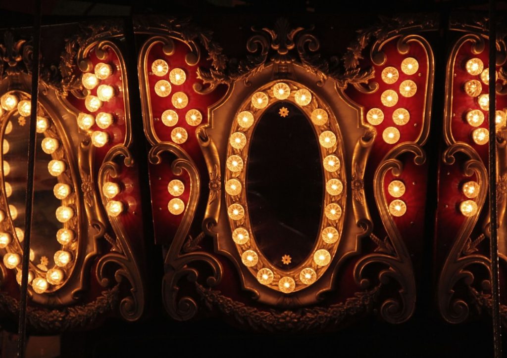Photo Circus performers